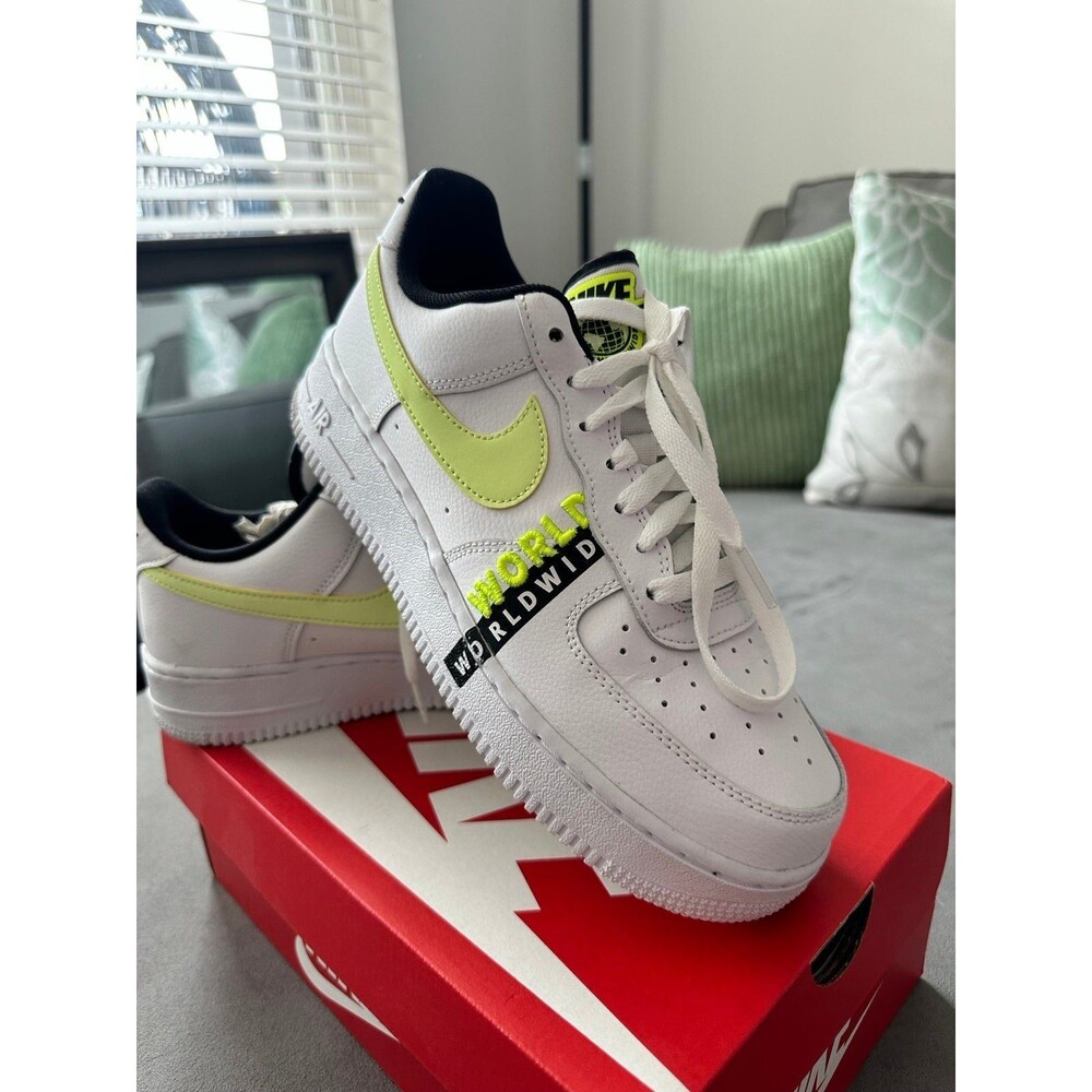 Nike Air Force 1